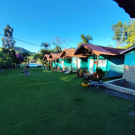 Pousada Alto Da Cachoeira Hotel Bueno Brandao Ngoại thất bức ảnh